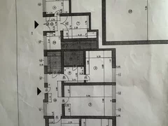 Parcul Carol, zona Filaret casa cu 2 bai, curte si centrala pe gaz